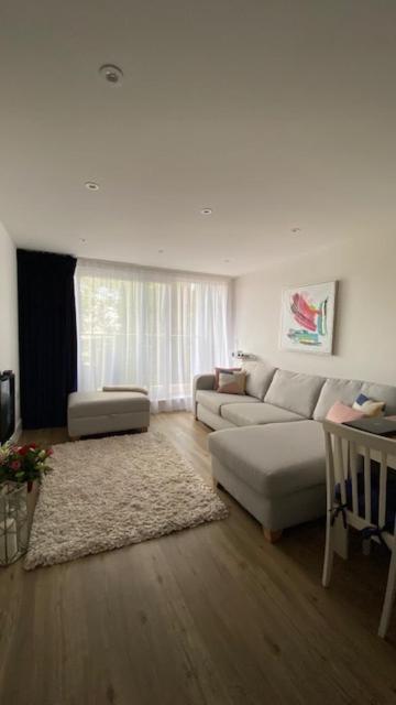 Modern Central Flat With Balcony & Free Parking On-Site Борнмут Экстерьер фото
