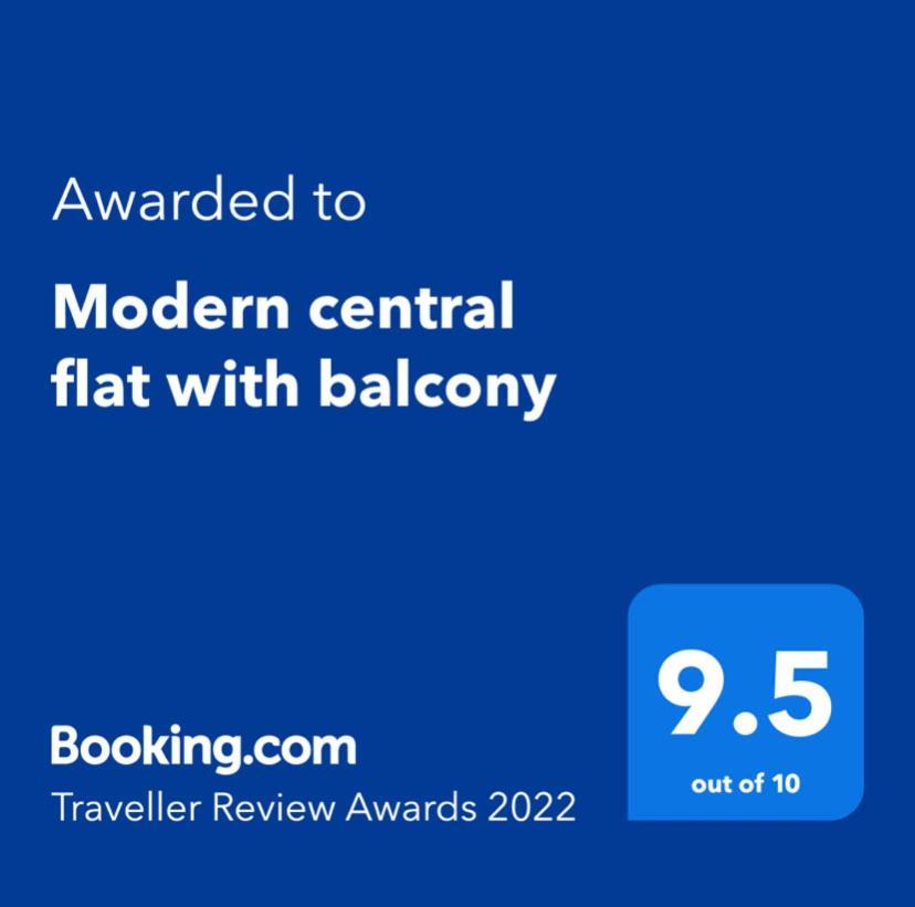 Modern Central Flat With Balcony & Free Parking On-Site Борнмут Экстерьер фото